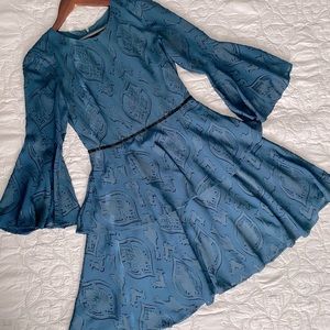 Vince Camuto cocktail dress in size 4